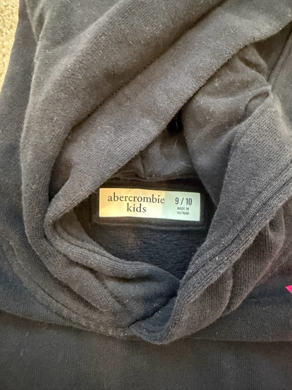 Abercrombie Kids Boys 9/10 Black Graphic Logo Hoodie - Picture 2 of 3